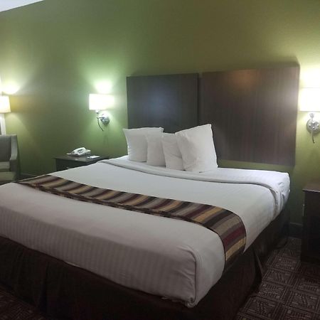 Best Western Rayne Inn Екстер'єр фото