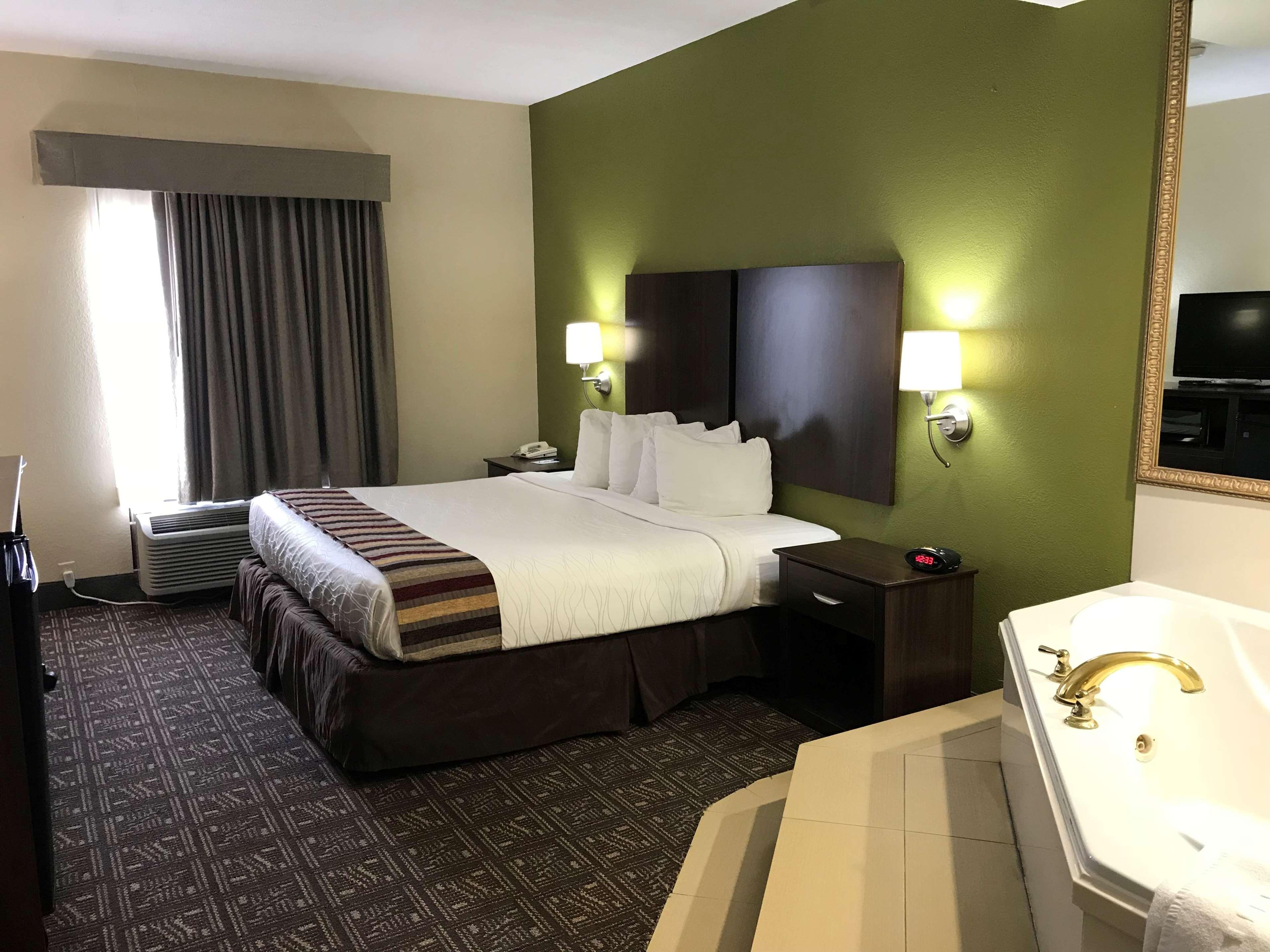 Best Western Rayne Inn Екстер'єр фото