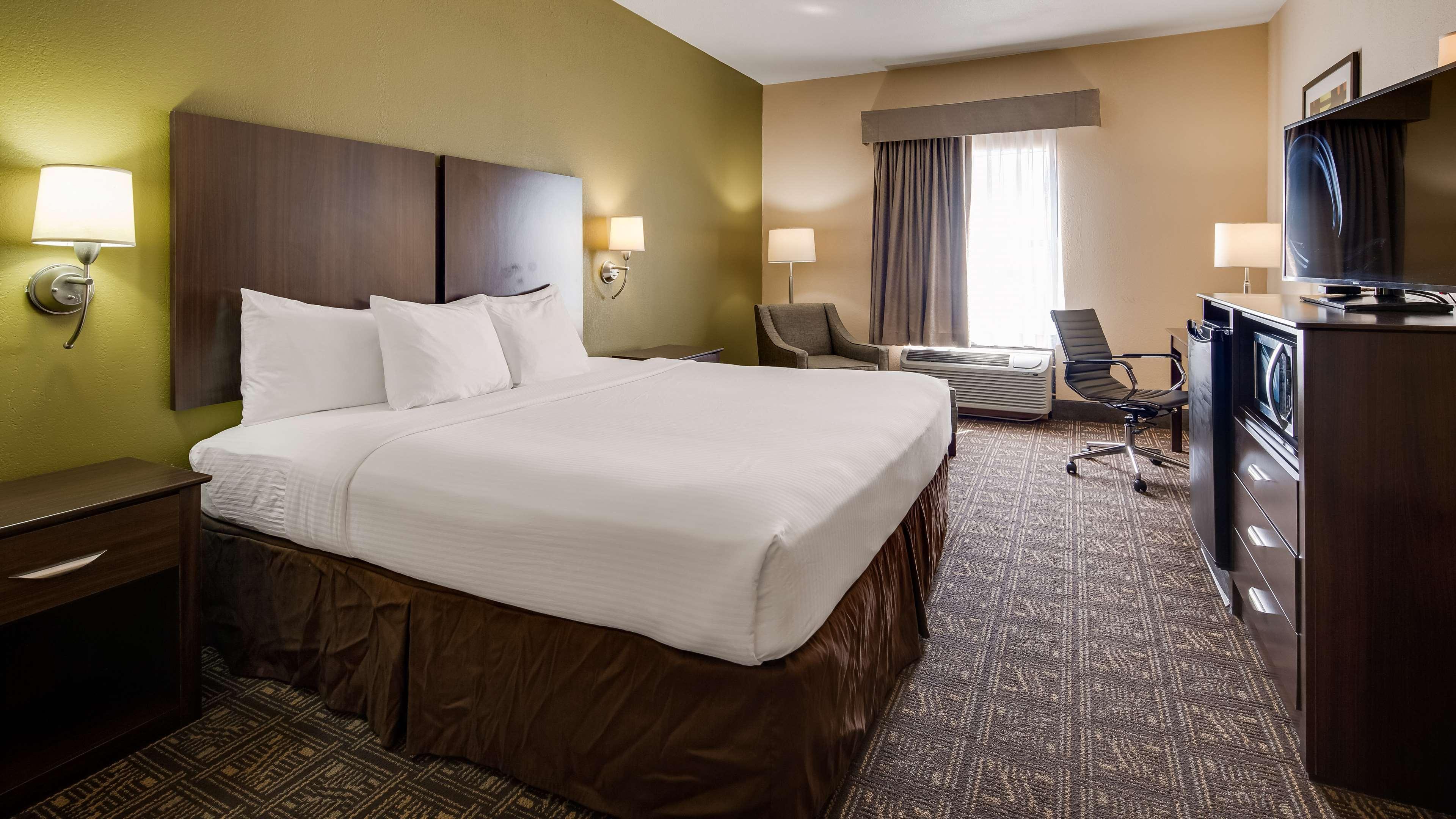 Best Western Rayne Inn Екстер'єр фото
