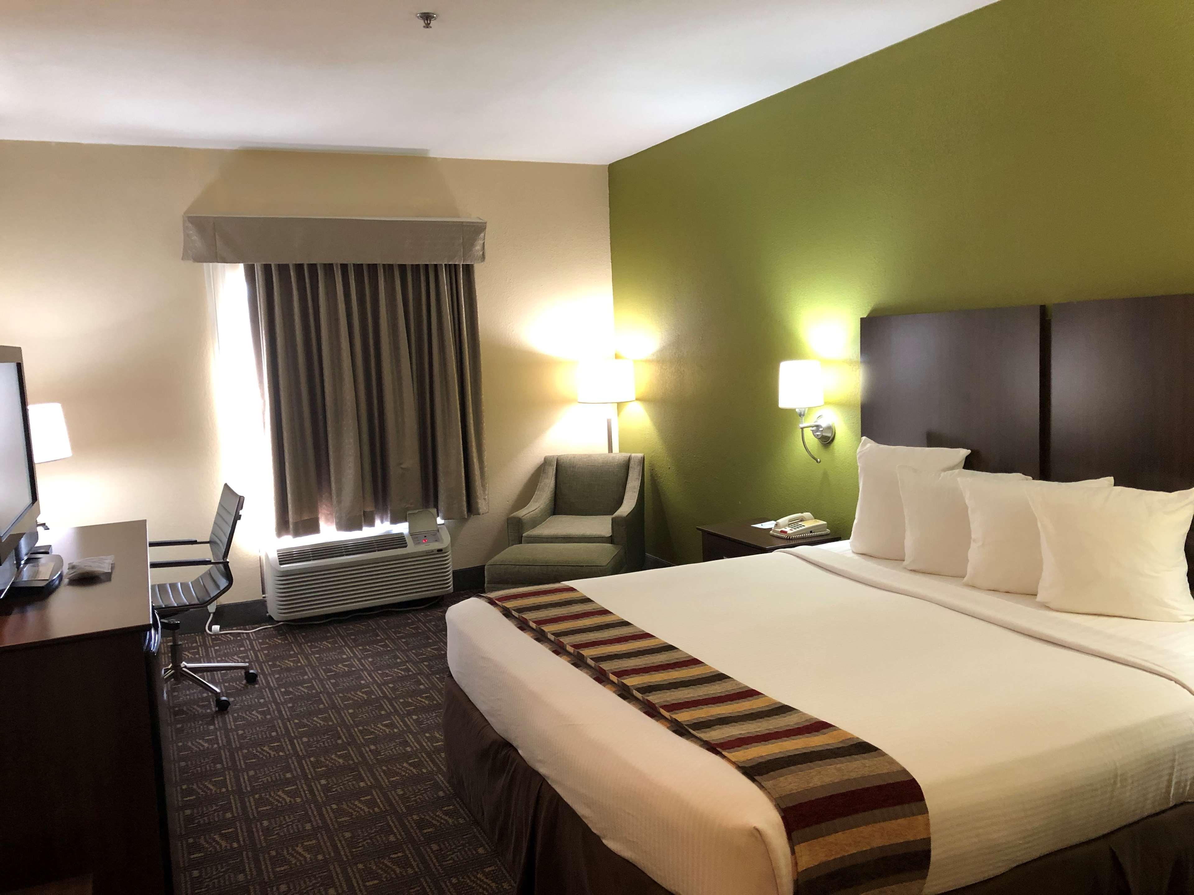 Best Western Rayne Inn Екстер'єр фото