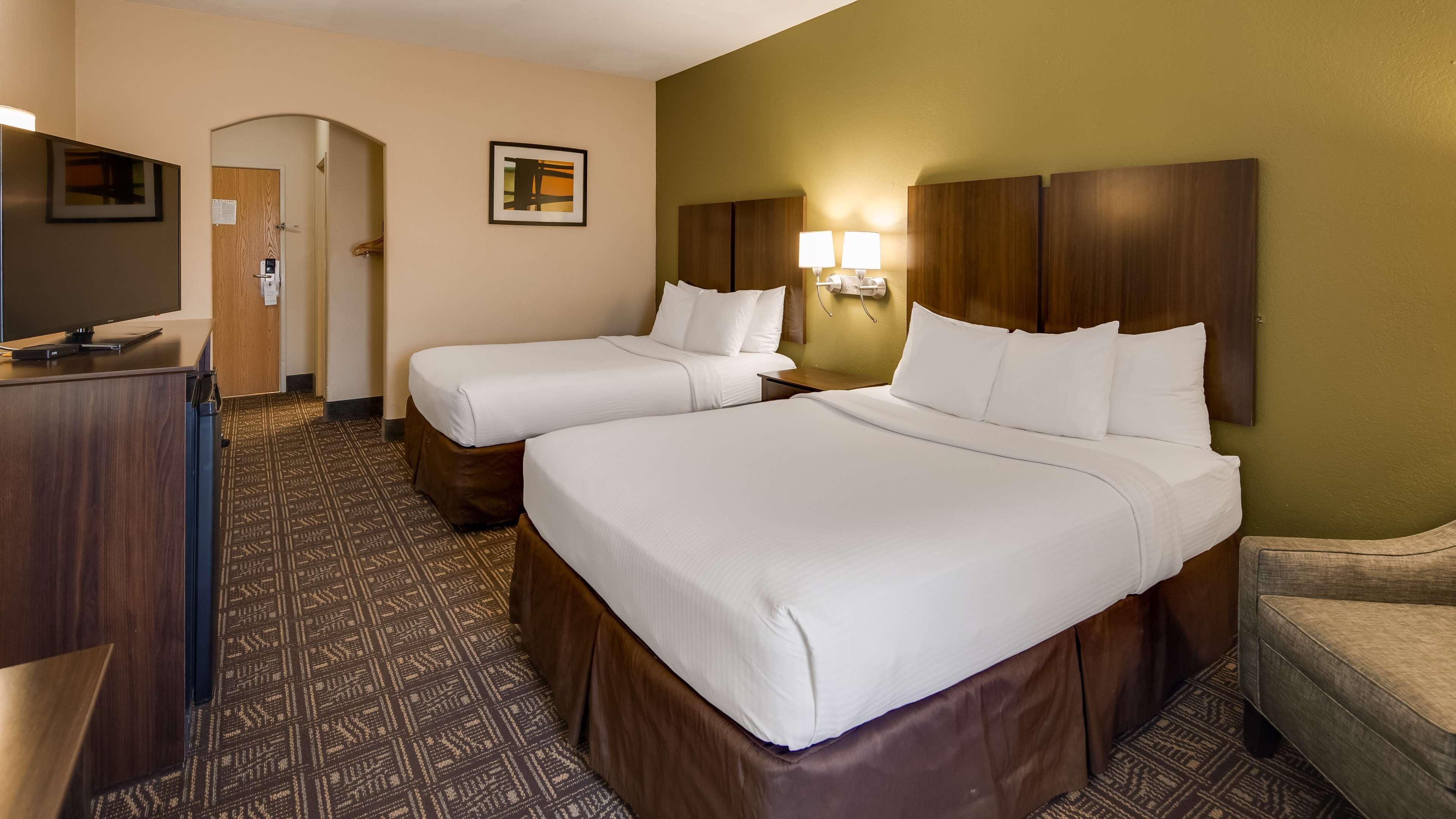 Best Western Rayne Inn Екстер'єр фото