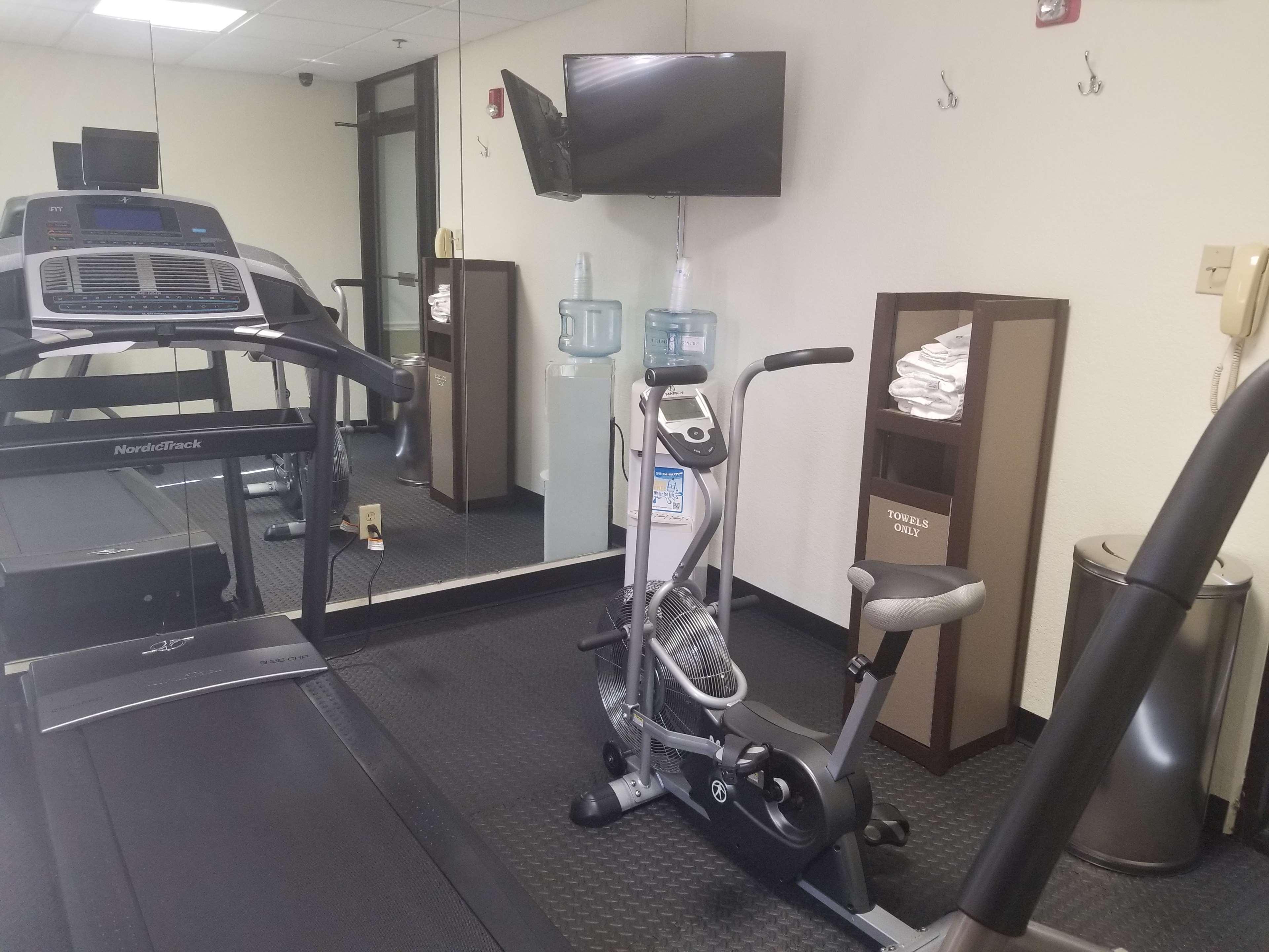 Best Western Rayne Inn Екстер'єр фото