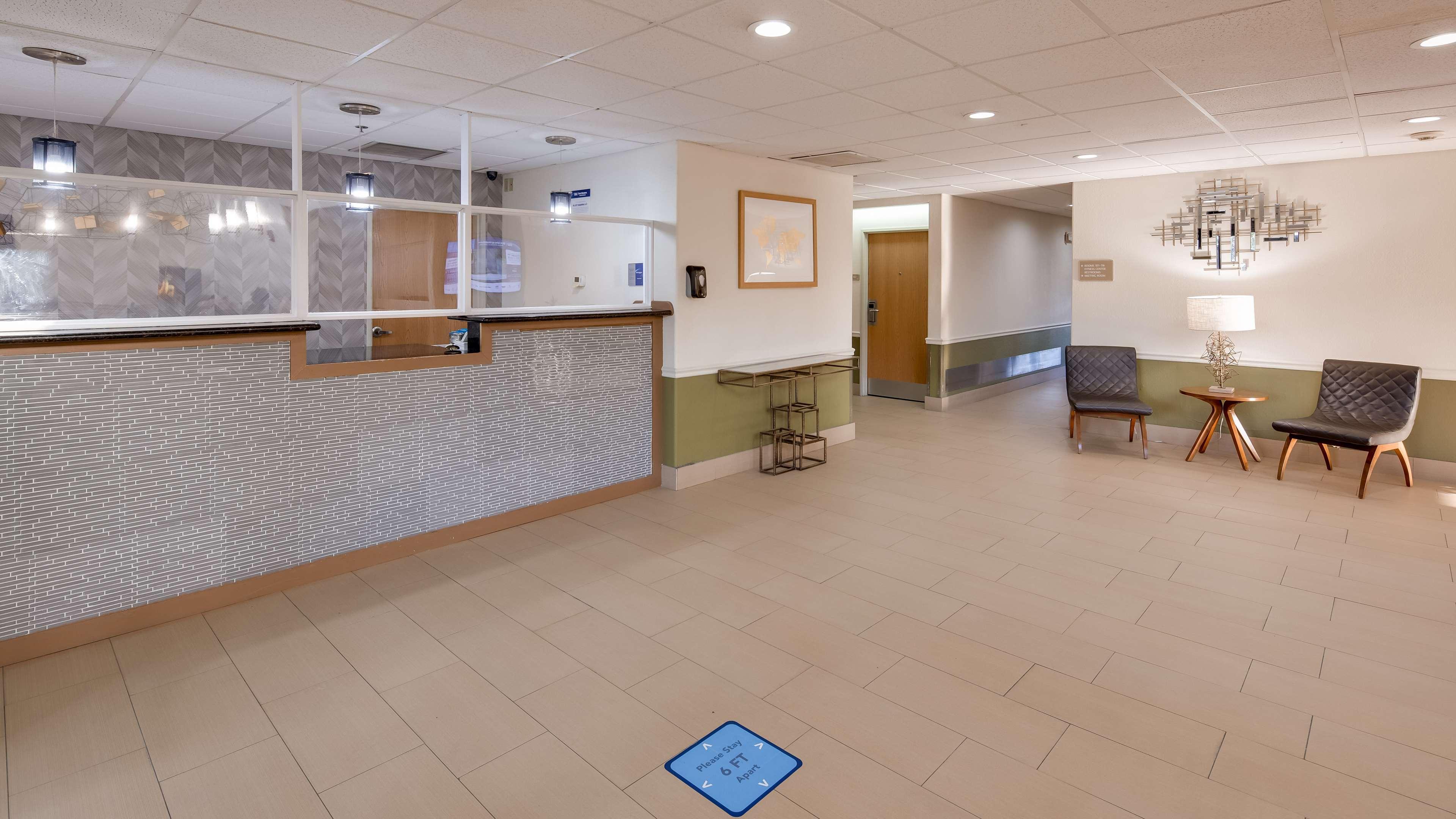 Best Western Rayne Inn Екстер'єр фото